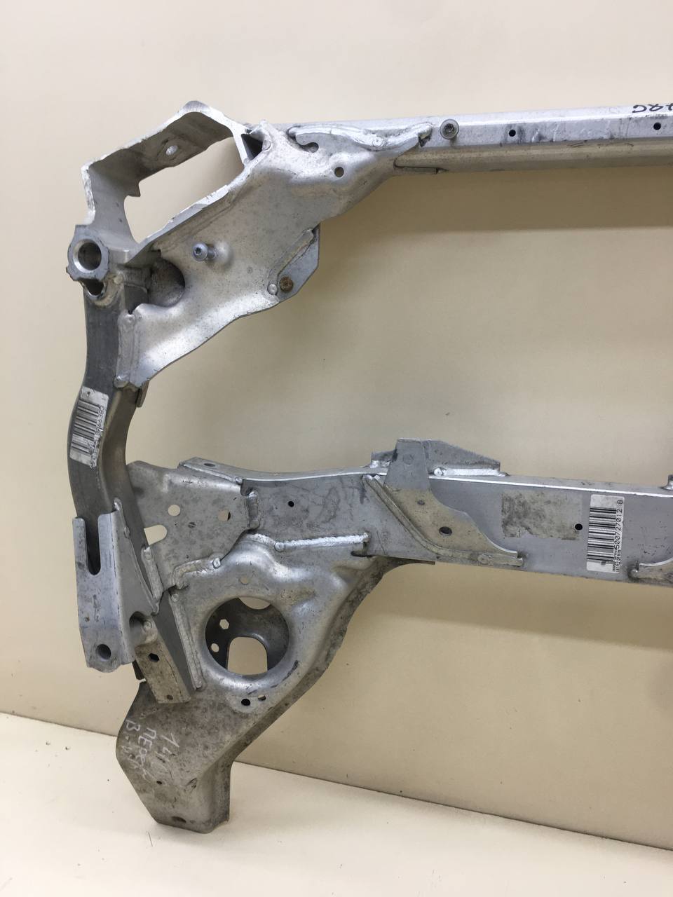 Балка подмоторная BMW 3-series E90/E91 2005-2011 Балка подмоторная BMW 3-series E90/E91 2005-2011