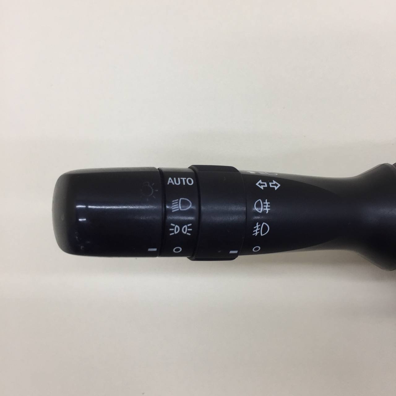 Переключатель поворотов подрулевой Toyota Rav 4 (A30) 2006-2013