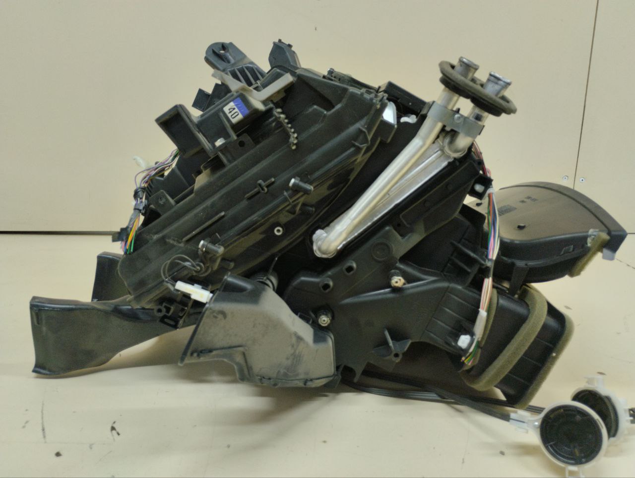 Корпус отопителя Toyota Auris (E150) 2006-2012 Корпус отопителя Toyota Auris (E150) 2006-2012