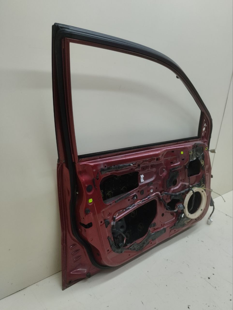 Дверь передняя левая Mitsubishi Lancer 9 (CS/Classic) 2000-2011 Дверь передняя левая Mitsubishi Lancer 9 (CS/Classic) 2000-2011