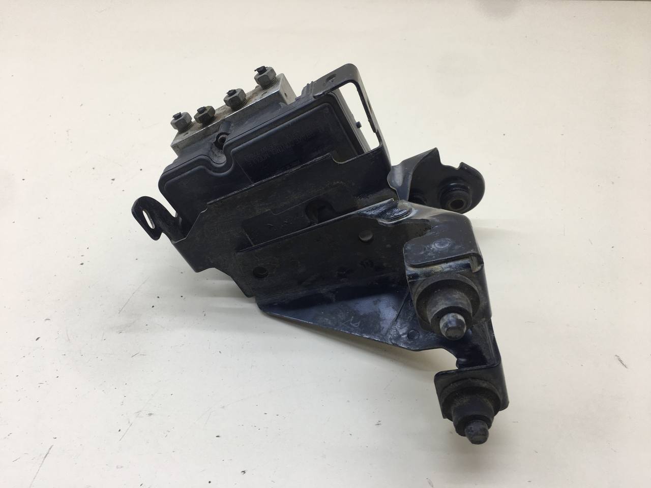 Блок ABS (насос) Chevrolet Cruze (J300) 2009-2016