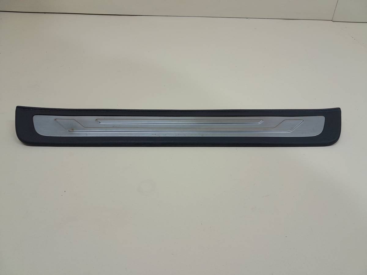 Накладка порога (внутренняя) Kia Sorento (XM) 2009-2021