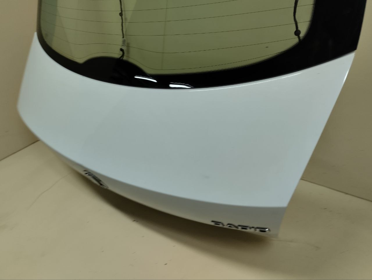Дверь багажника со стеклом Skoda Rapid 2012-2020 Дверь багажника со стеклом Skoda Rapid 2012-2020