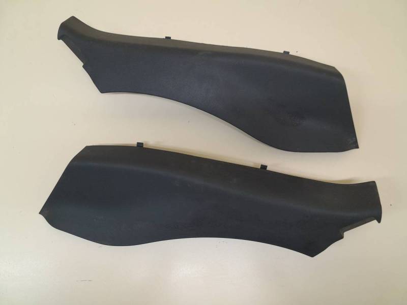 Обшивка стойки Renault Megane (3) 2009-2016 Обшивка стойки Renault Megane (3) 2009-2016
