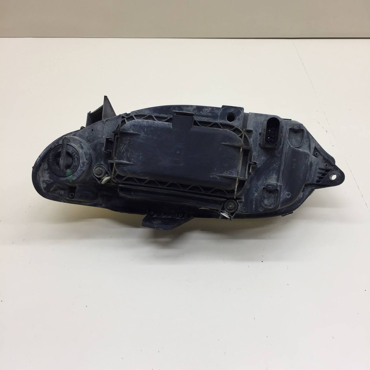 Фара правая Fiat Albea 2002-2012