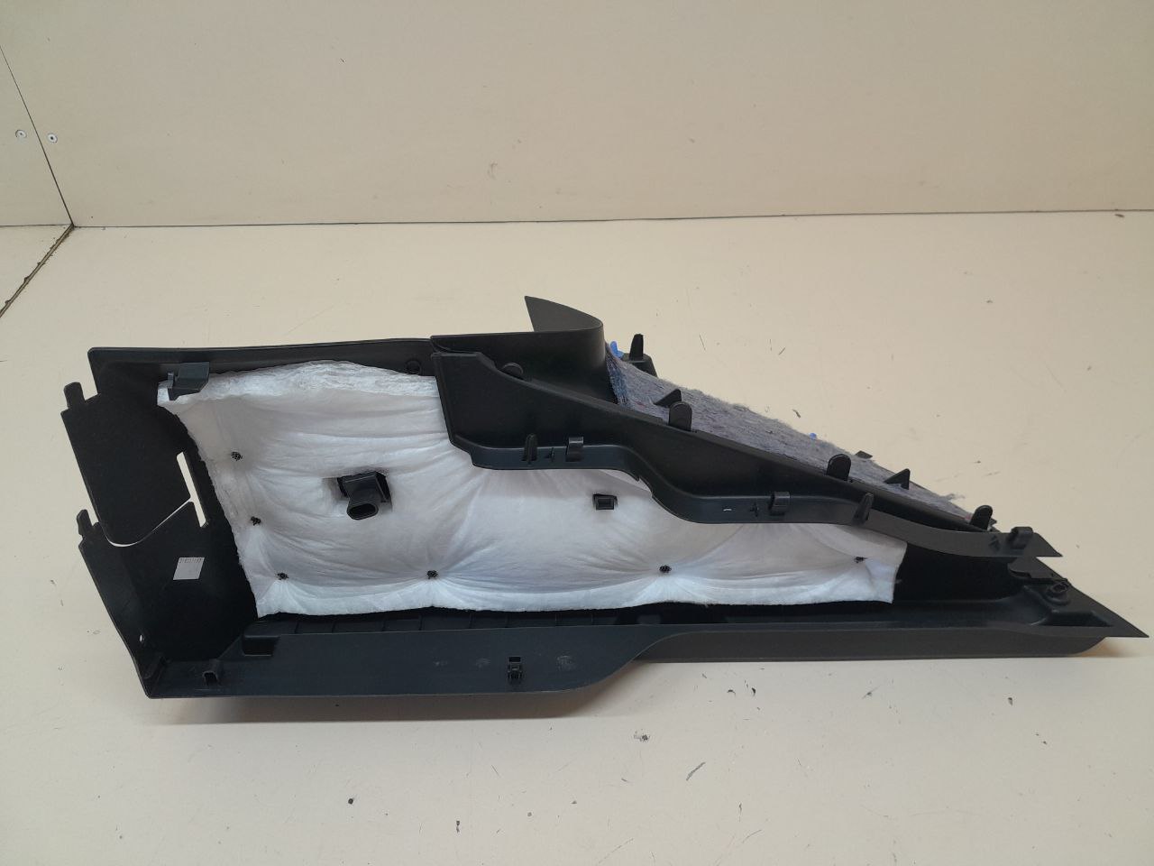 Держатель задней полки Renault Duster (HSA, HSM) 2012>