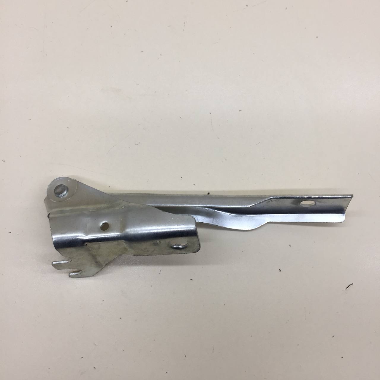 Петля капота правая Volkswagen Polo (MK5) 2011-2020