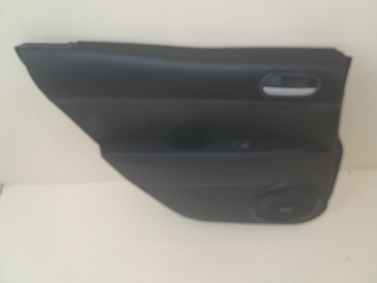 Обшивка двери задней левой Mazda CX-7 (ER) 2006-2012