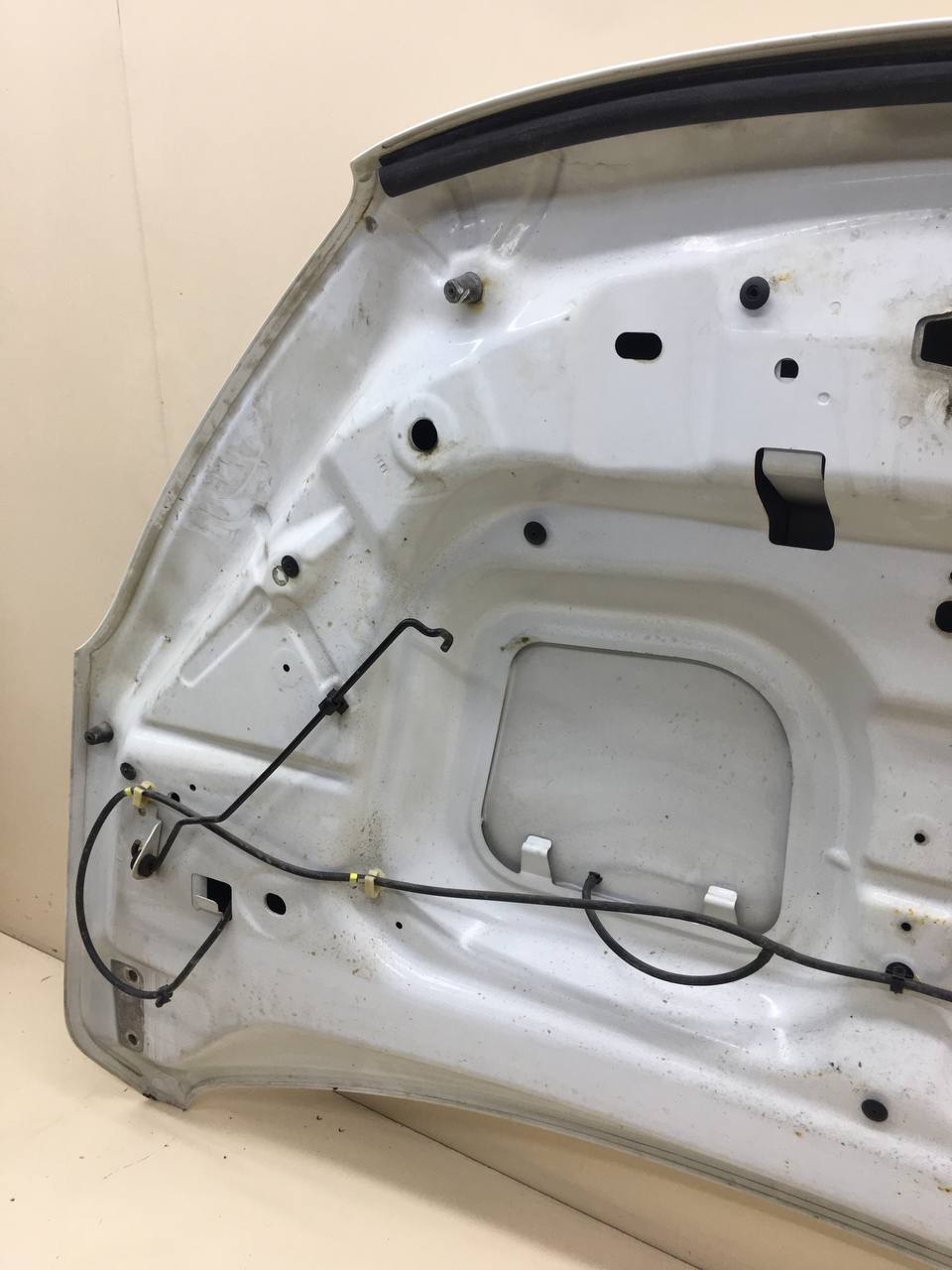 Капот Lada X-RAY 2016>