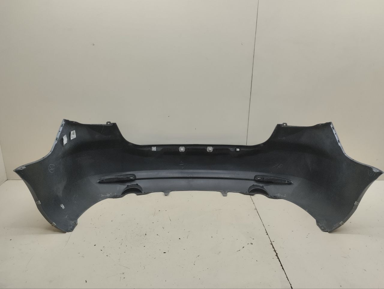 Бампер задний Mazda Mazda 6 (GG) 2002-2007 Бампер задний Mazda Mazda 6 (GG) 2002-2007