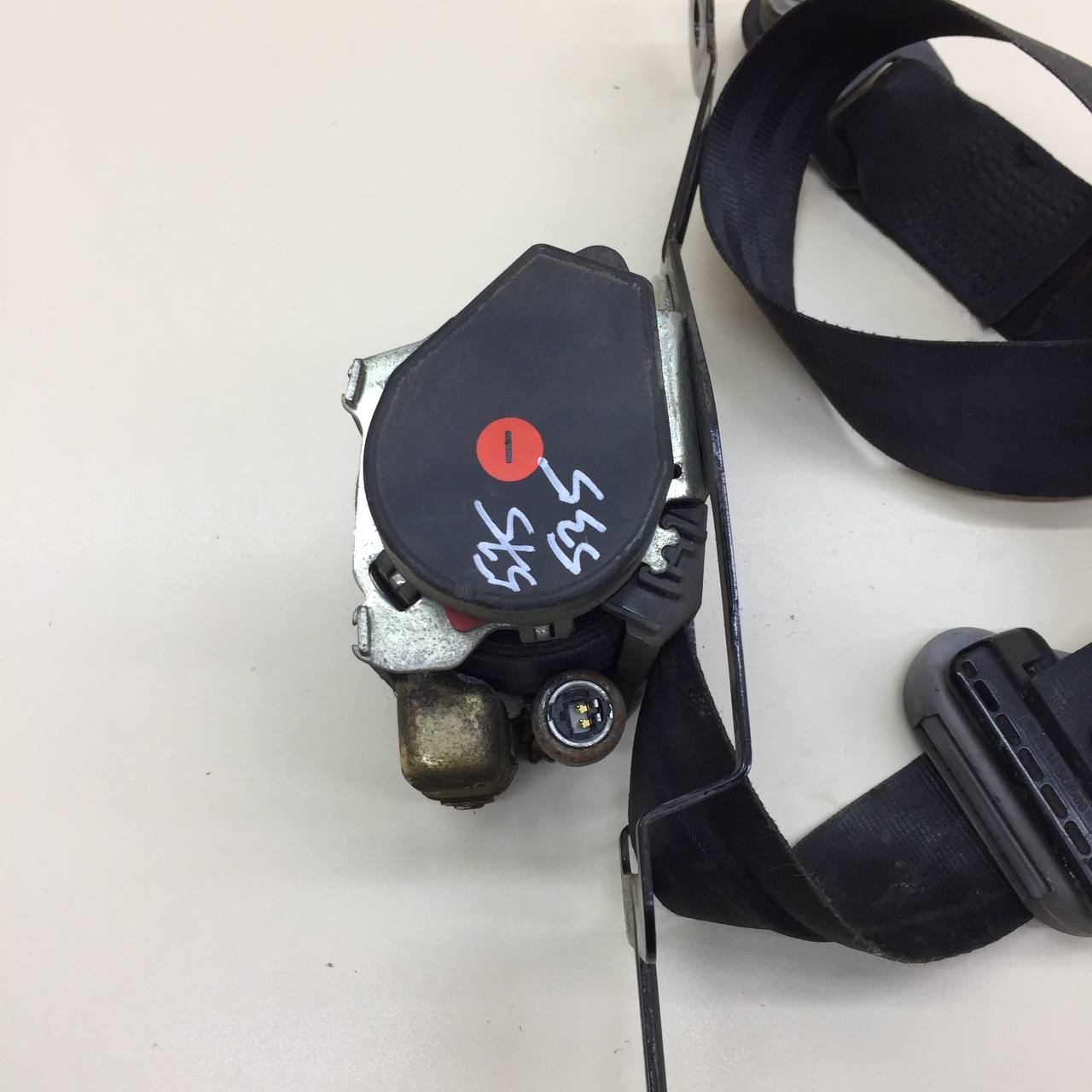 Ремень безопасности с пиропатроном Nissan Primera (P12) 2002-2007