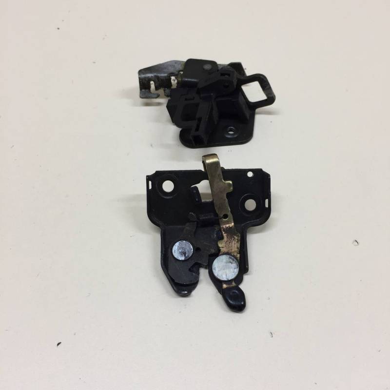 Замок багажника Nissan Almera (N16) 2000-2006