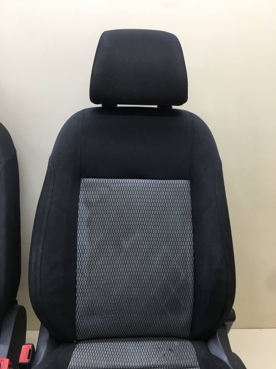 Сиденье (комплект) Volkswagen Polo (MK5) 2011-2020 Сиденье (комплект) Volkswagen Polo (MK5) 2011-2020