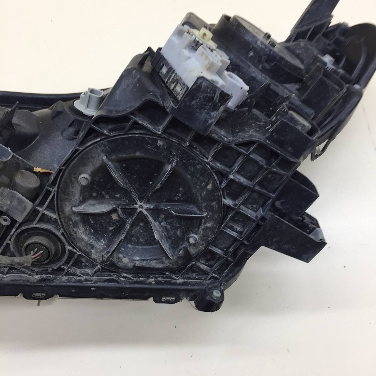 Фара правая Toyota Rav 4 (XA40) 2013-2019