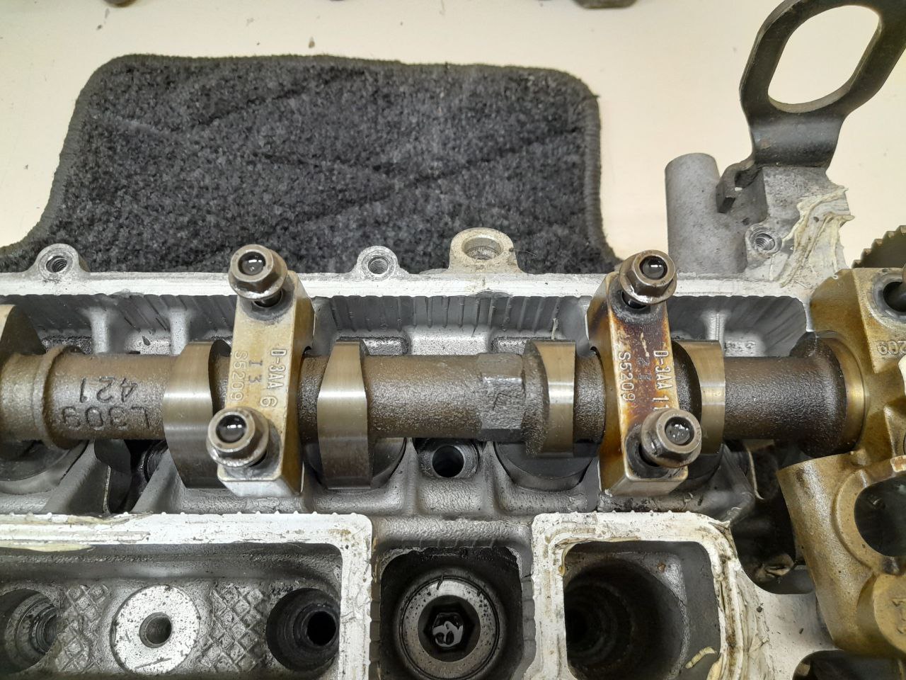Головка блока цилиндров Mazda Mazda 3 (BK) 2002-2009 Головка блока цилиндров Mazda Mazda 3 (BK) 2002-2009