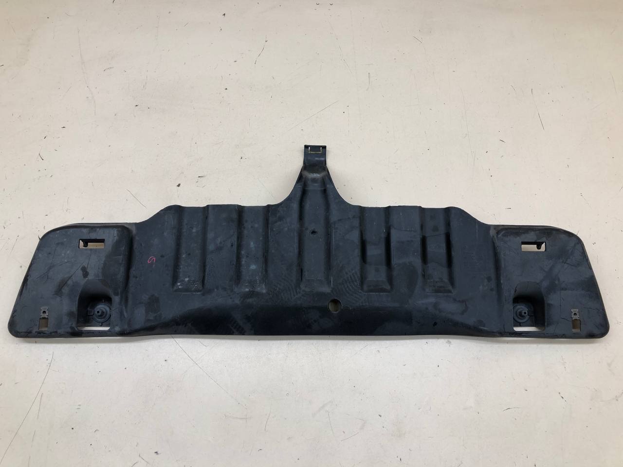 Воздуховод радиатора Jaguar XF 2007-2015