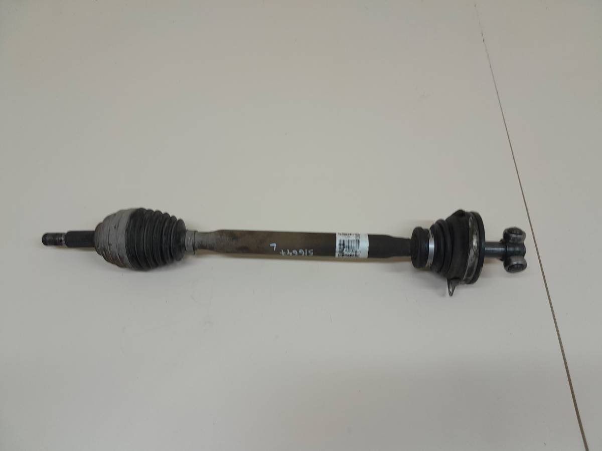 Полуось передняя левая Renault Logan (1) 2005-2014 Полуось передняя левая Renault Logan (1) 2005-2014