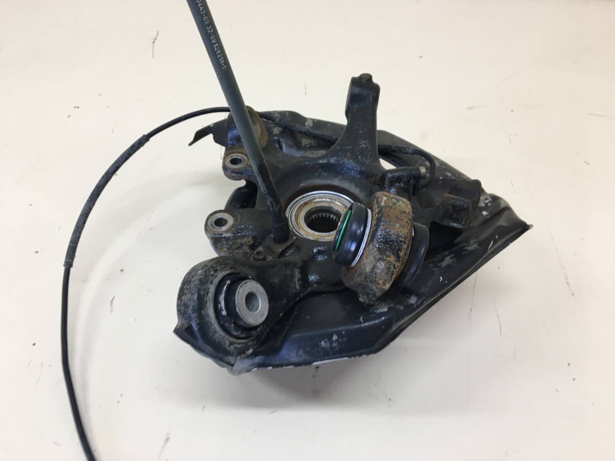 Кулак поворотный задний правый BMW 1-series E87/E81 2004-2011