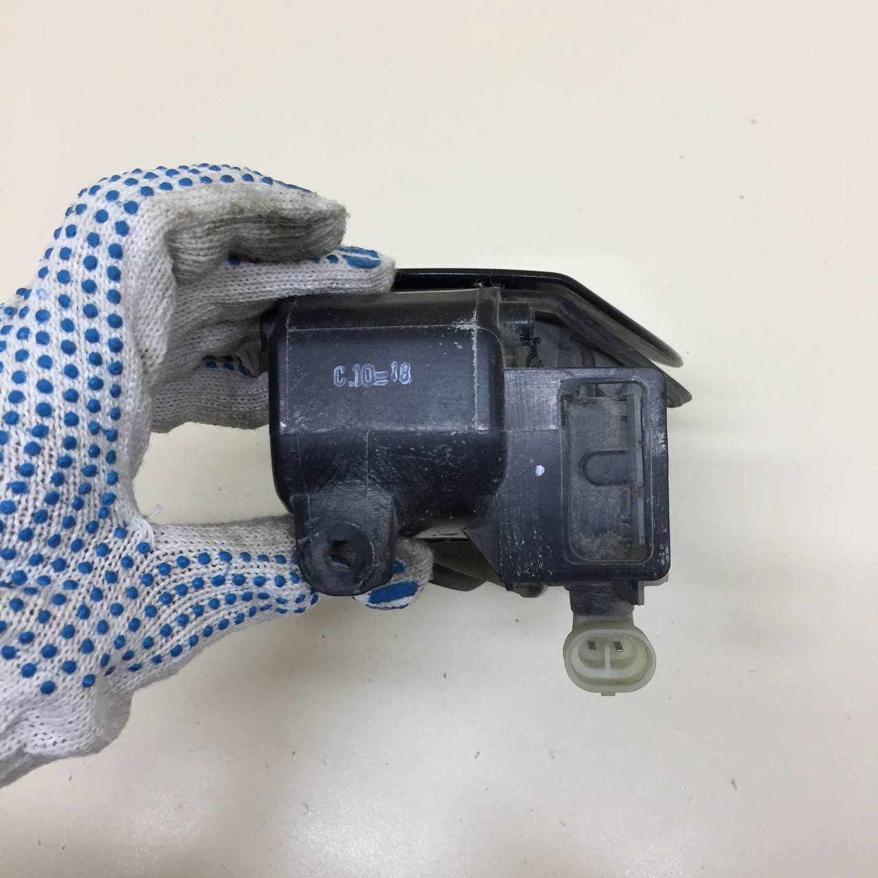 Лючок бензобака Chevrolet Cruze (J300) 2009-2016