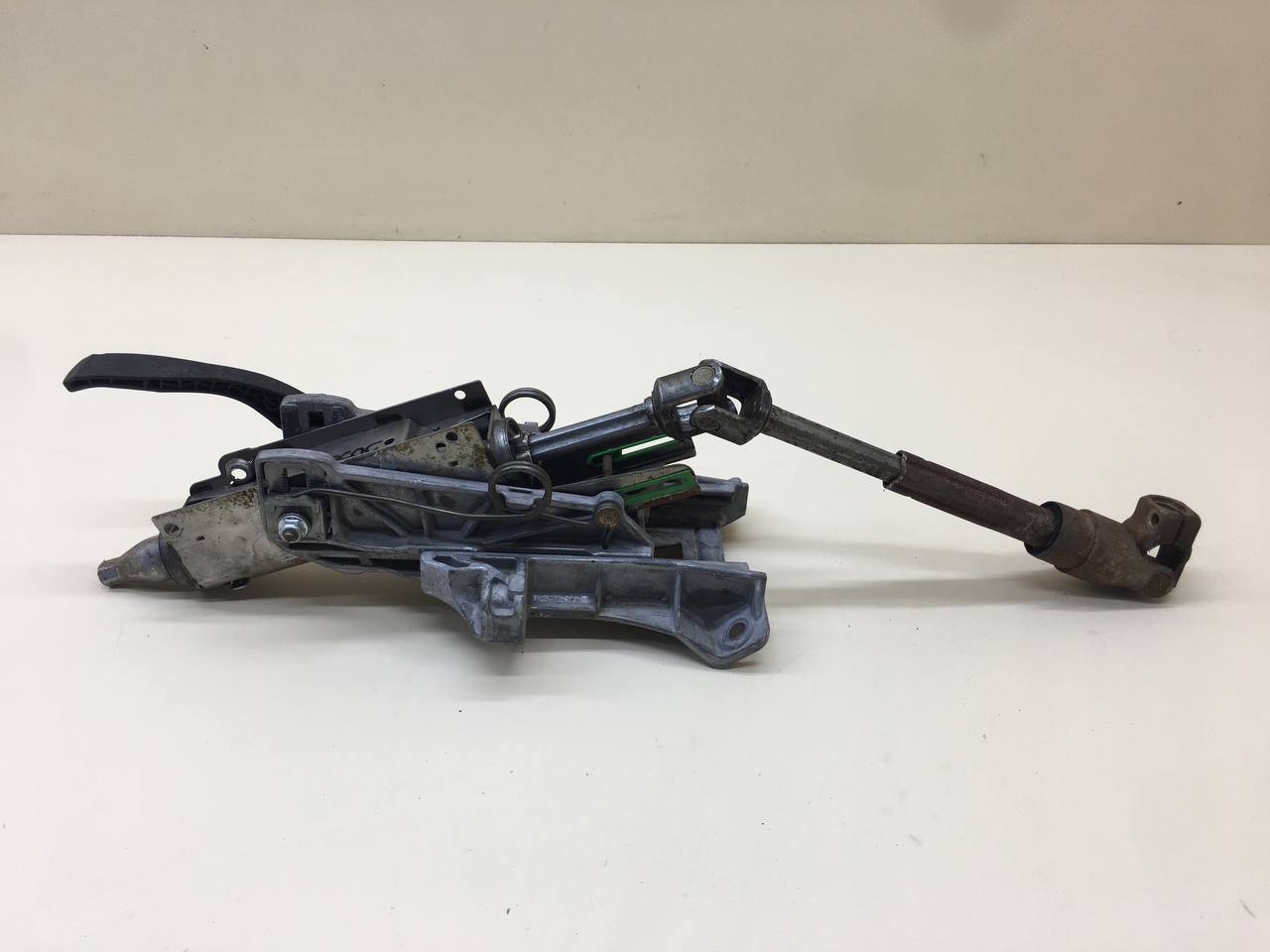 Колонка рулевая Ford Focus 3 2011>