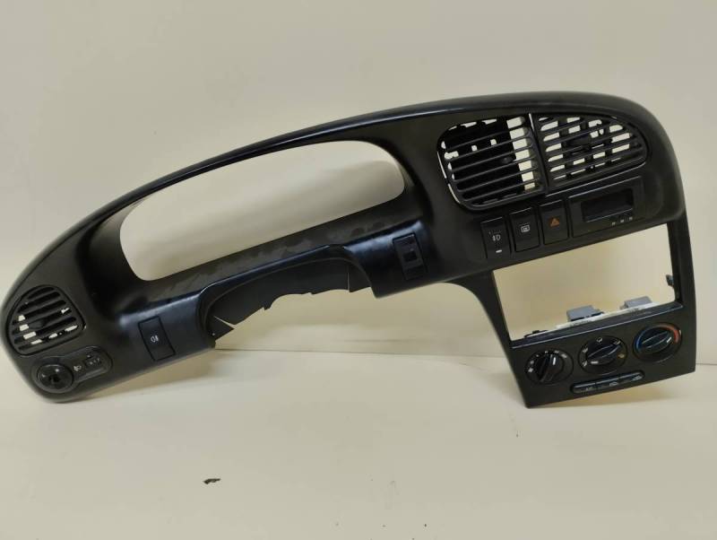 Накладка торпедо Kia Spectra (SD) 2004-2011 Накладка торпедо Kia Spectra (SD) 2004-2011