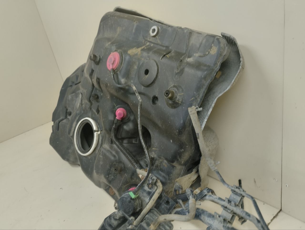 Бак топливный Lexus RX 350 /450h (XL10) 2009-2015 Бак топливный Lexus RX 350 /450h (XL10) 2009-2015