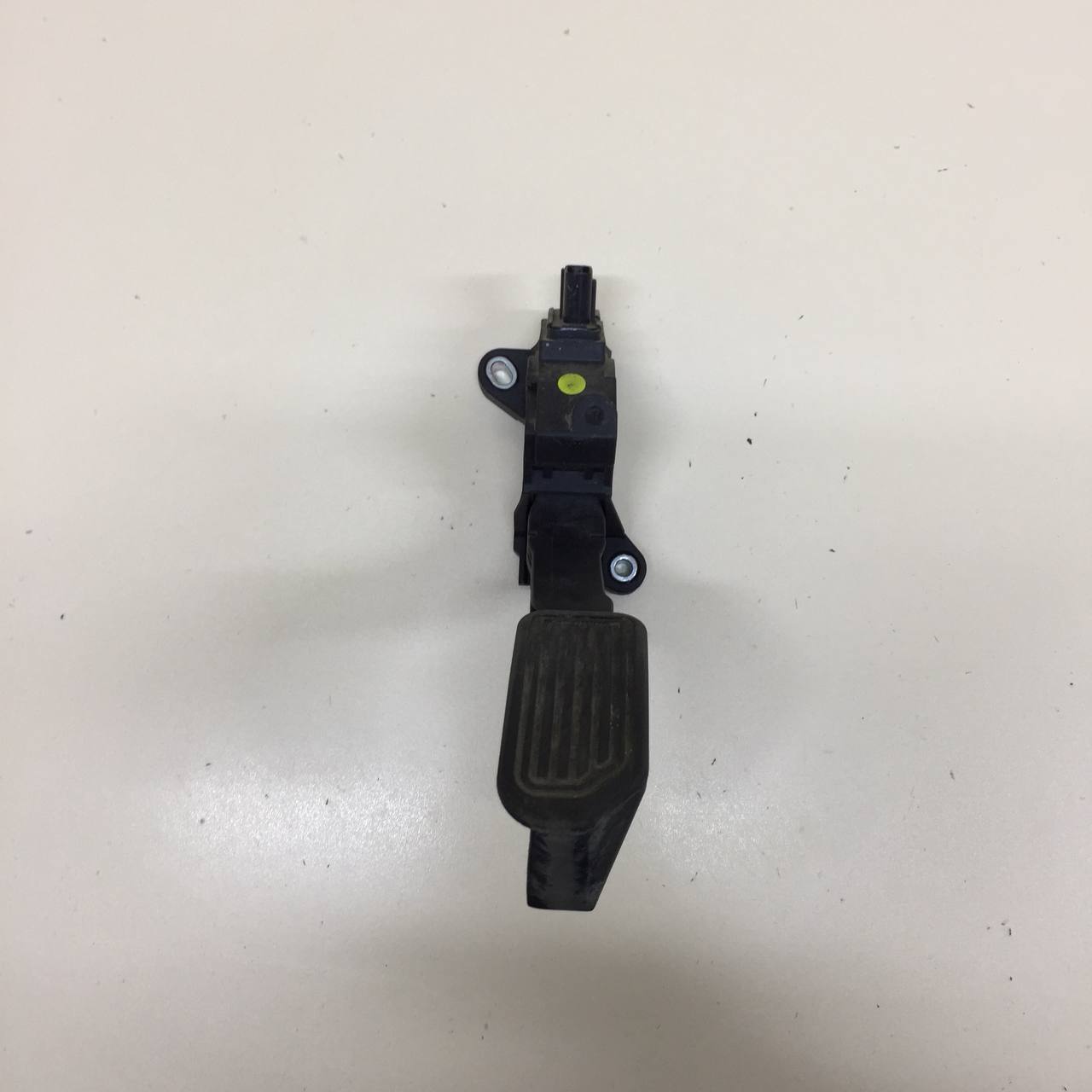 Педаль газа Lexus NX 200 (Z10) 2014-2021 Педаль газа Lexus NX 200 (Z10) 2014-2021