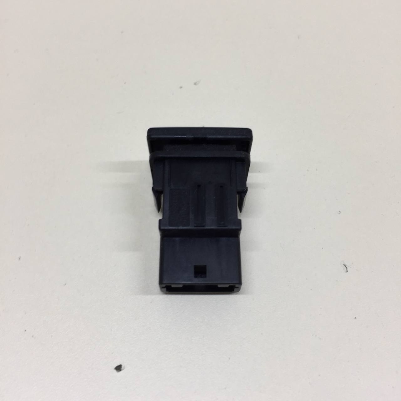 Кнопка многофункциональная Toyota Corolla E180 2013-2019