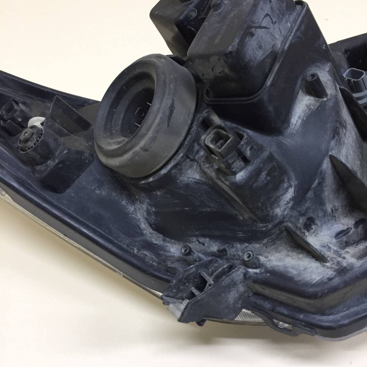 Фара левая Chevrolet Cobalt (T250) 2011-2015