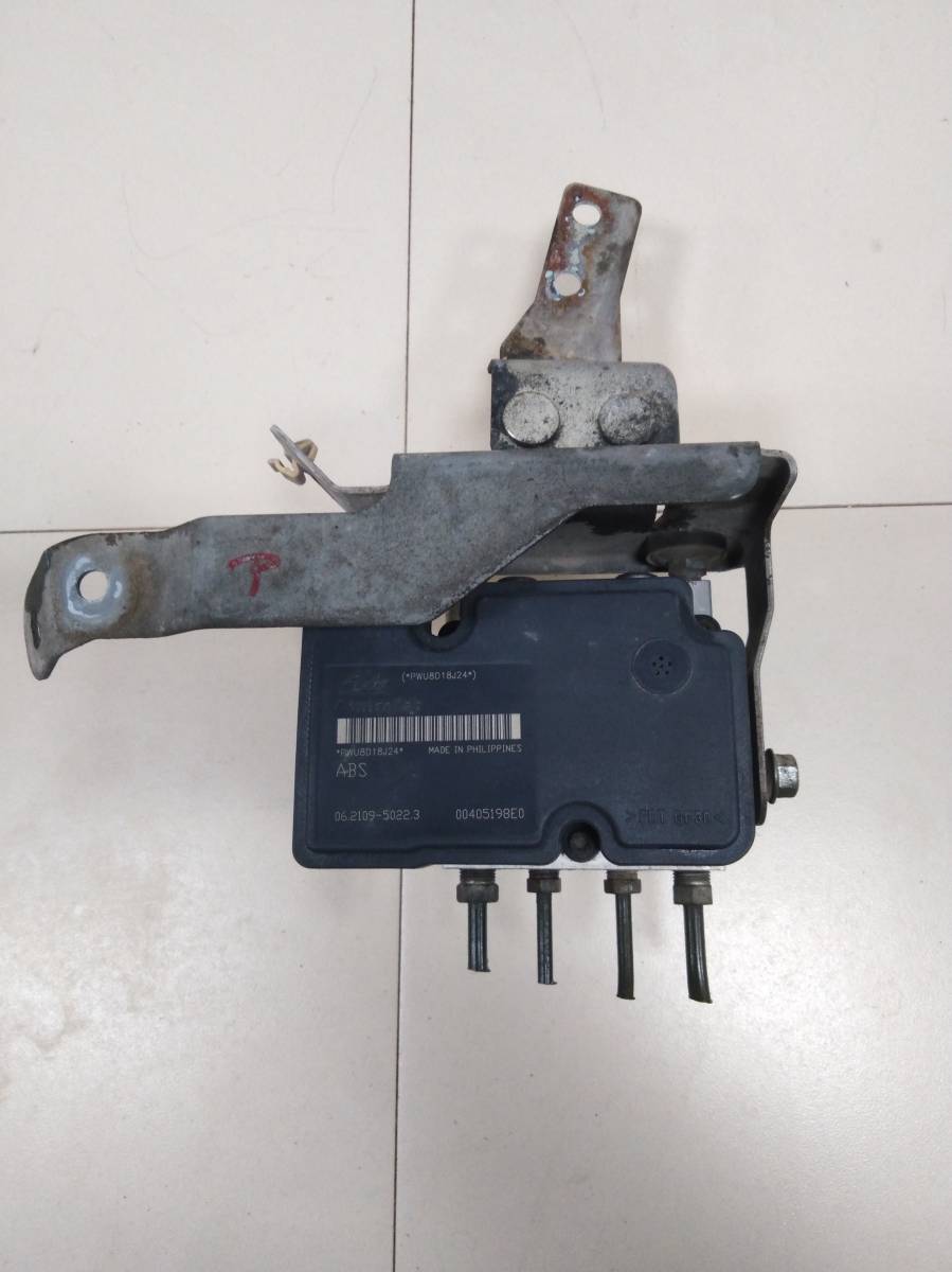 Блок ABS (насос) Mitsubishi Lancer X (CX, CY)  2007>