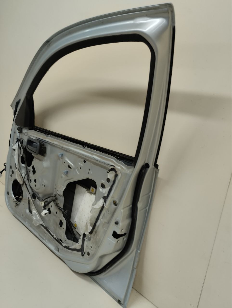Дверь передняя правая Nissan Almera Classic (B10) 2006-2013