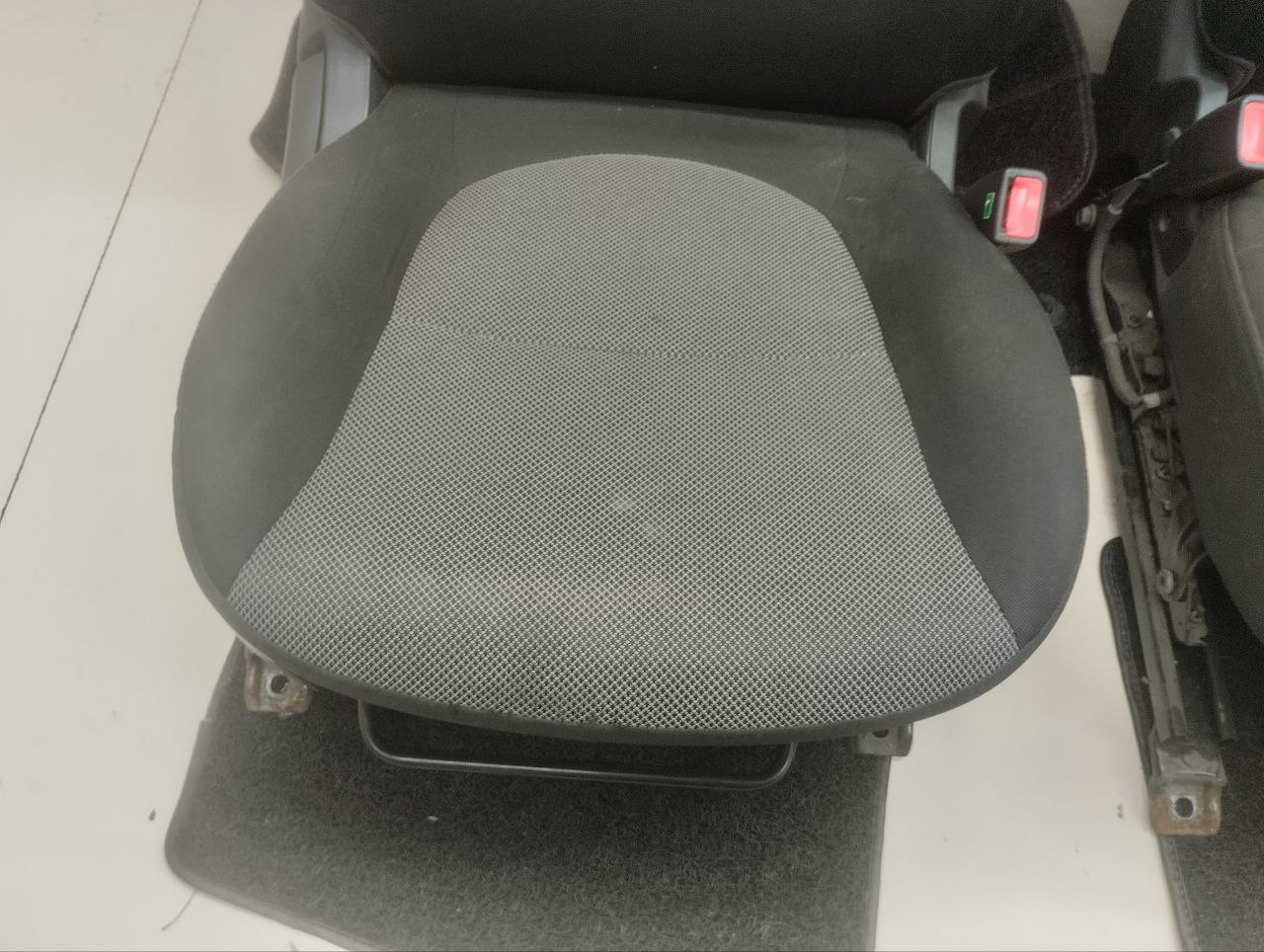 Сиденье (комплект) Hyundai Solaris (RB) 2010-2017 Сиденье (комплект) Hyundai Solaris (RB) 2010-2017