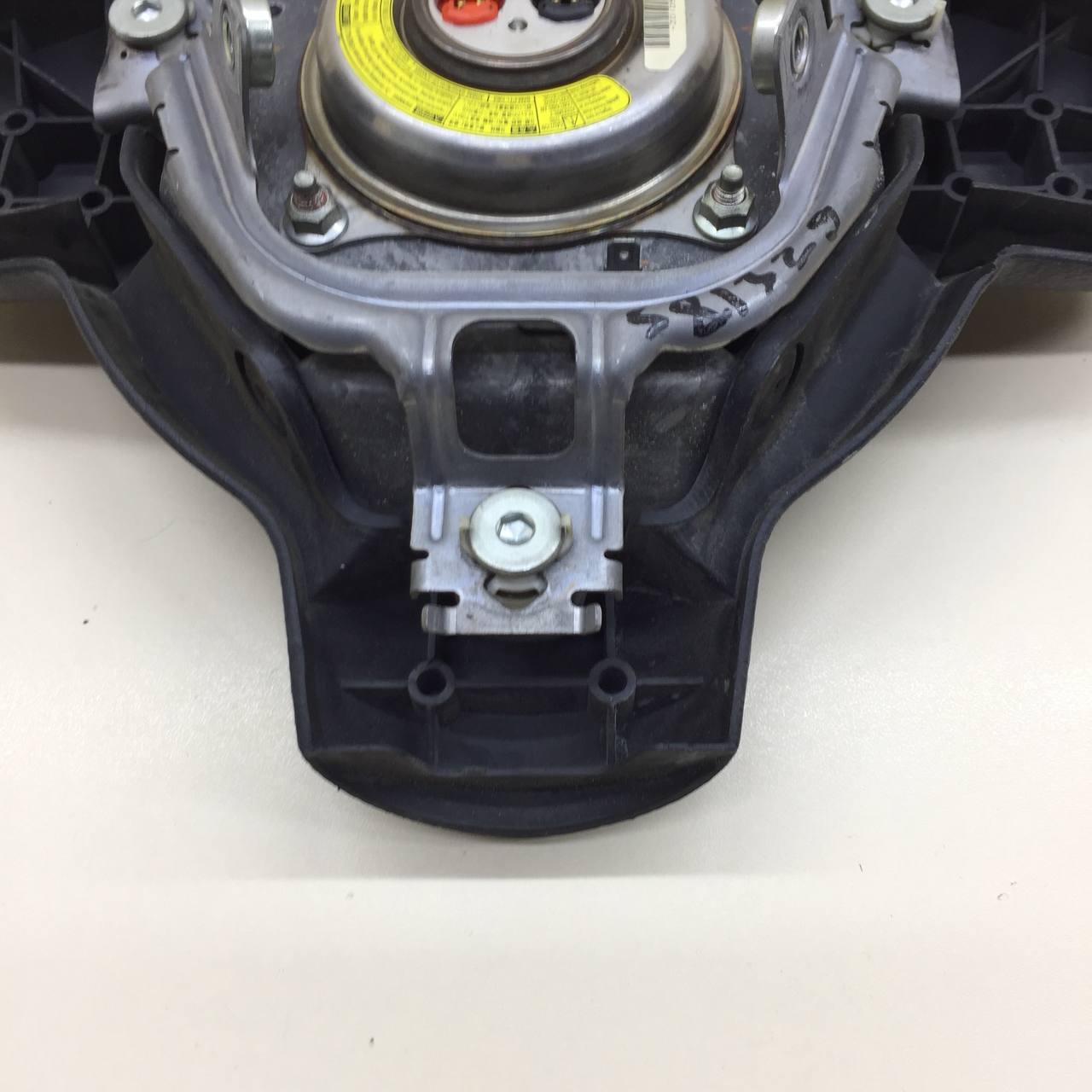 Подушка безопасности в рулевое колесо Toyota Corolla E120 2001-2007