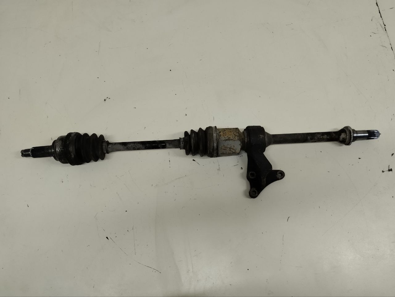 Полуось передняя правая Kia Spectra (SD) 2004-2011