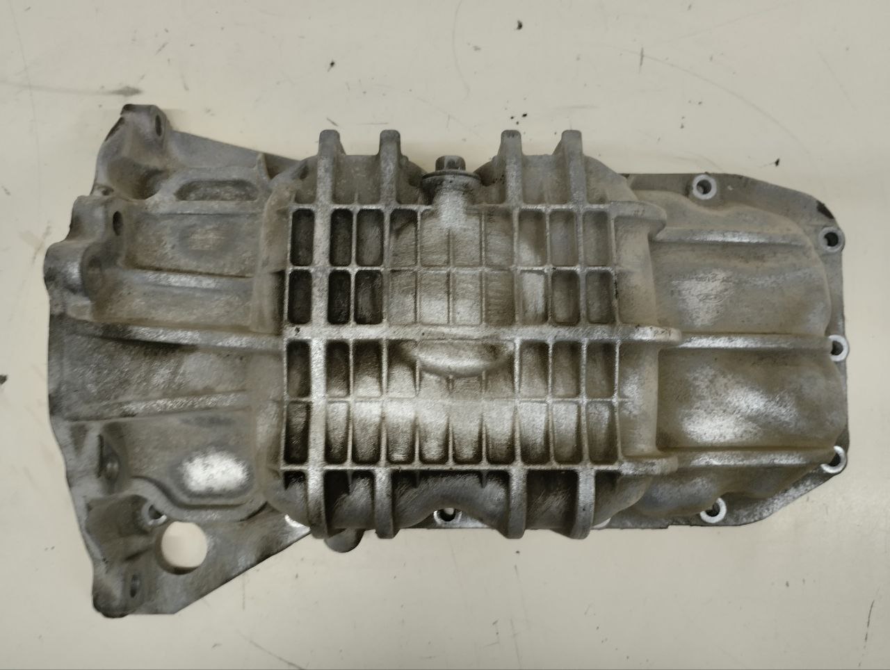 Поддон масляный двигателя Ford Fusion (JU) 2002-2012 Поддон масляный двигателя Ford Fusion (JU) 2002-2012