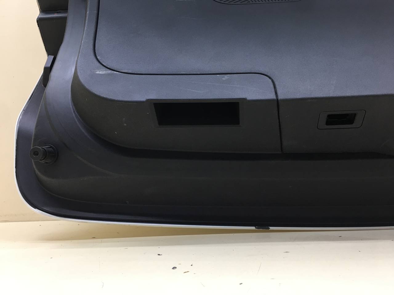 Дверь багажника со стеклом EXEED RX 2022>