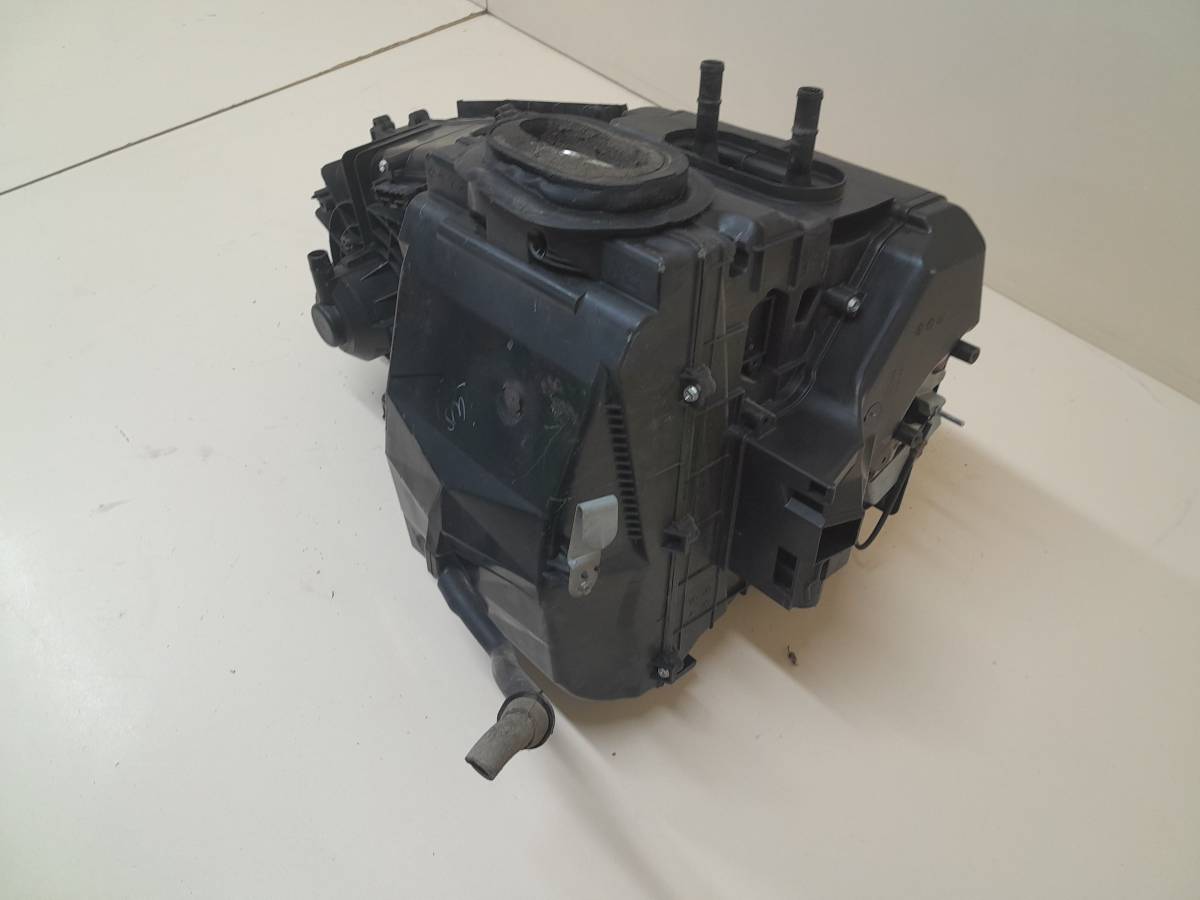 Корпус отопителя Nissan Almera (N16) 2000-2006 Корпус отопителя Nissan Almera (N16) 2000-2006
