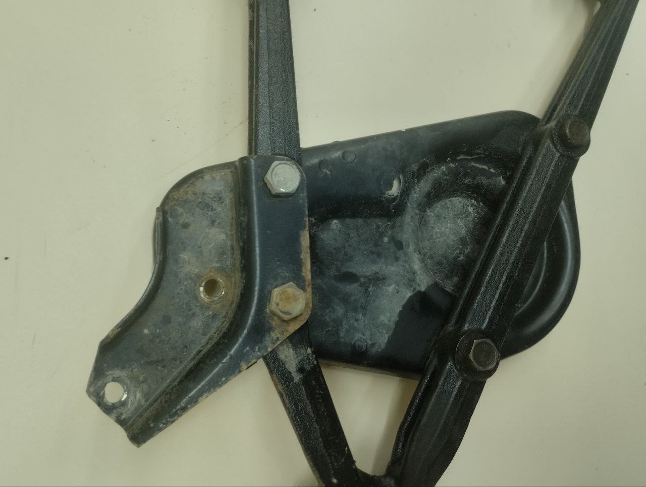 Рычаг передний нижний левый Chevrolet Niva 2009-2020