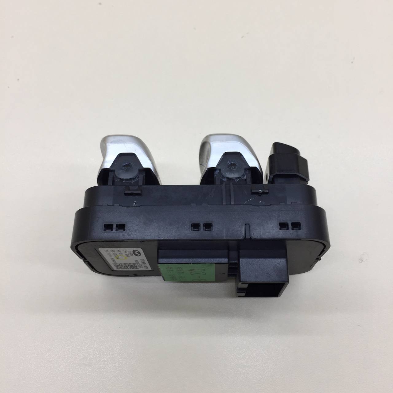 Блок управления стеклоподъемниками EXEED RX 2022>