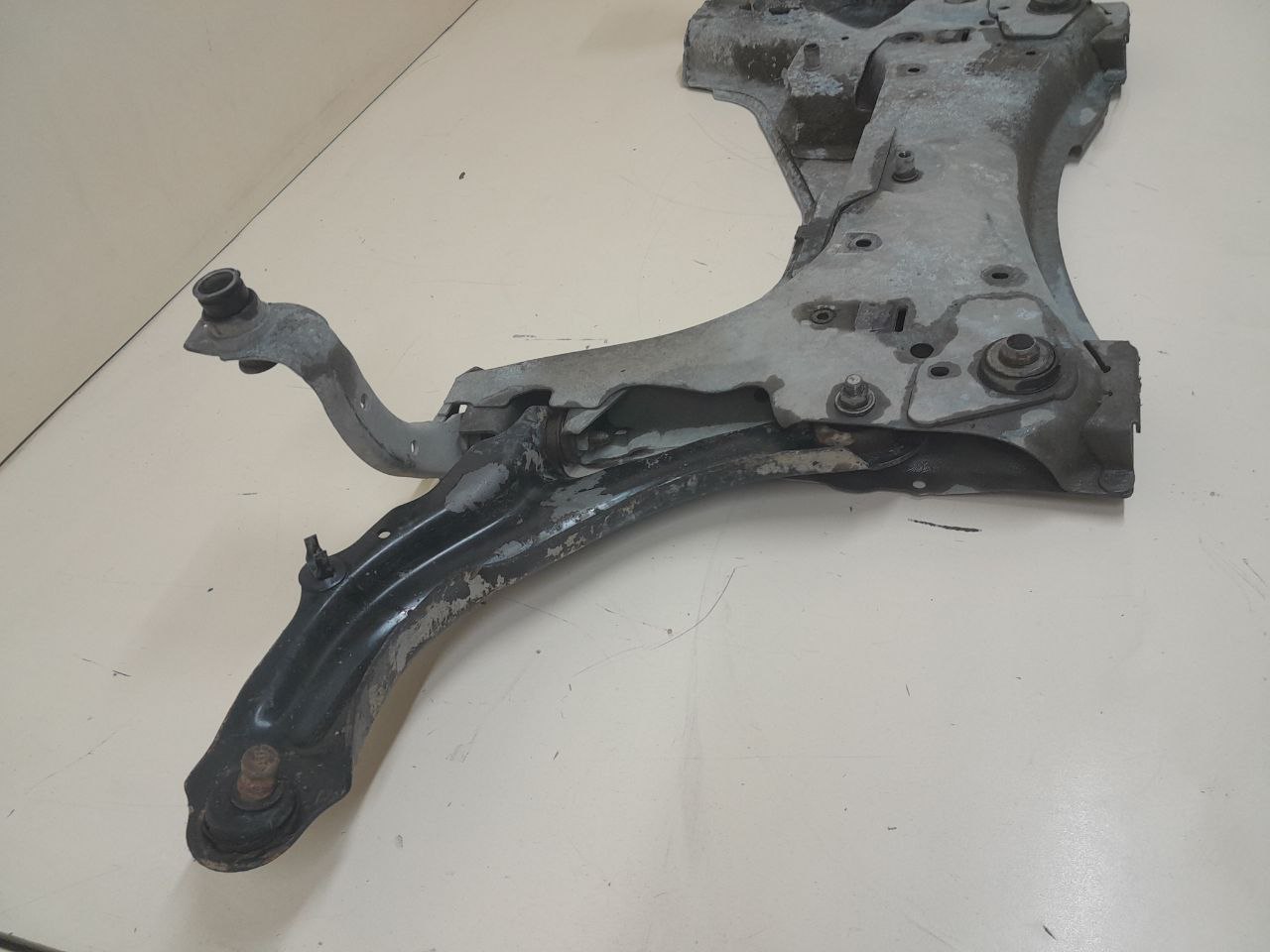 Балка подмоторная Renault Megane (2) 2002-2009 Балка подмоторная Renault Megane (2) 2002-2009