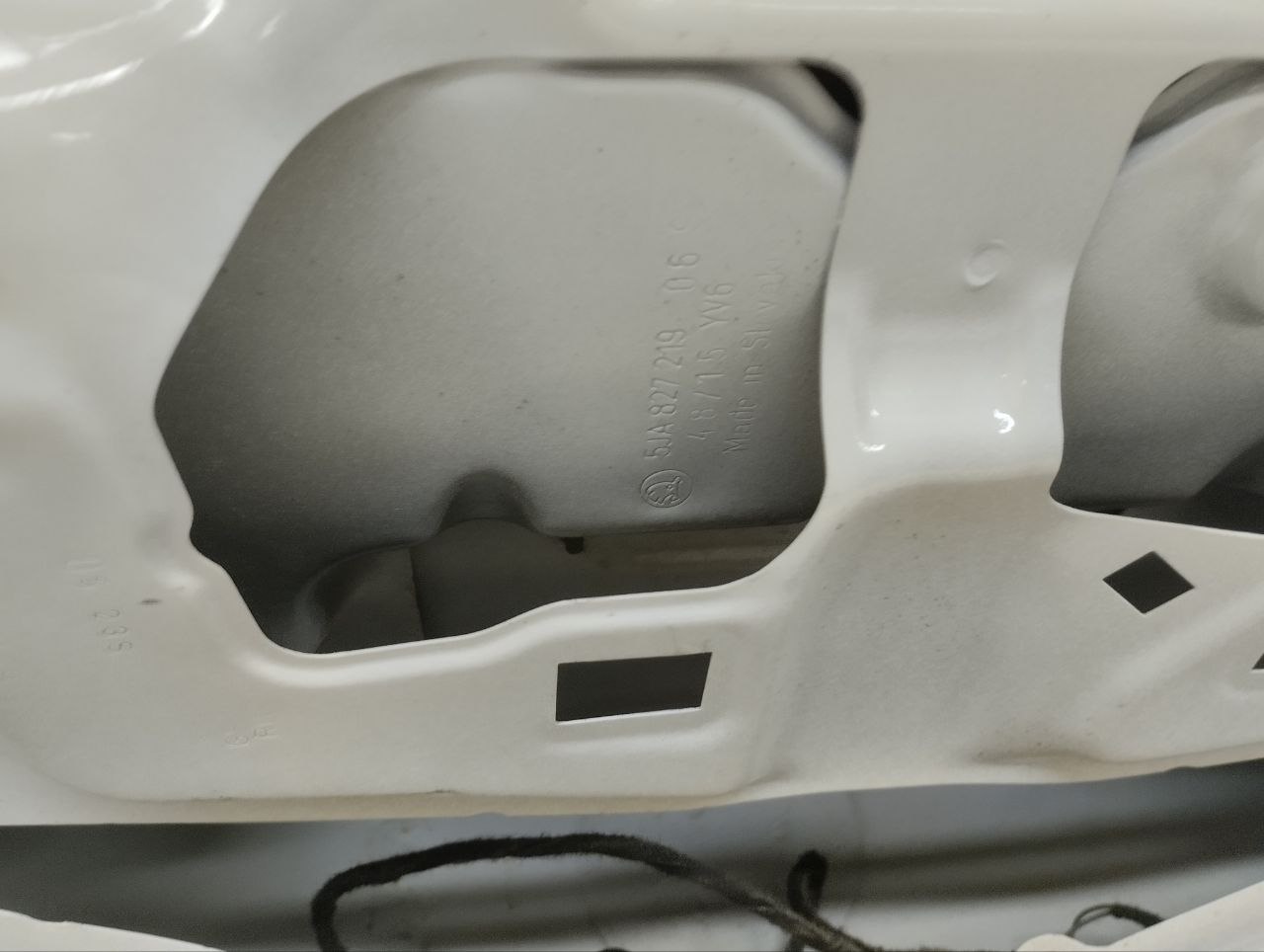 Дверь багажника со стеклом Skoda Rapid 2012-2020 Дверь багажника со стеклом Skoda Rapid 2012-2020