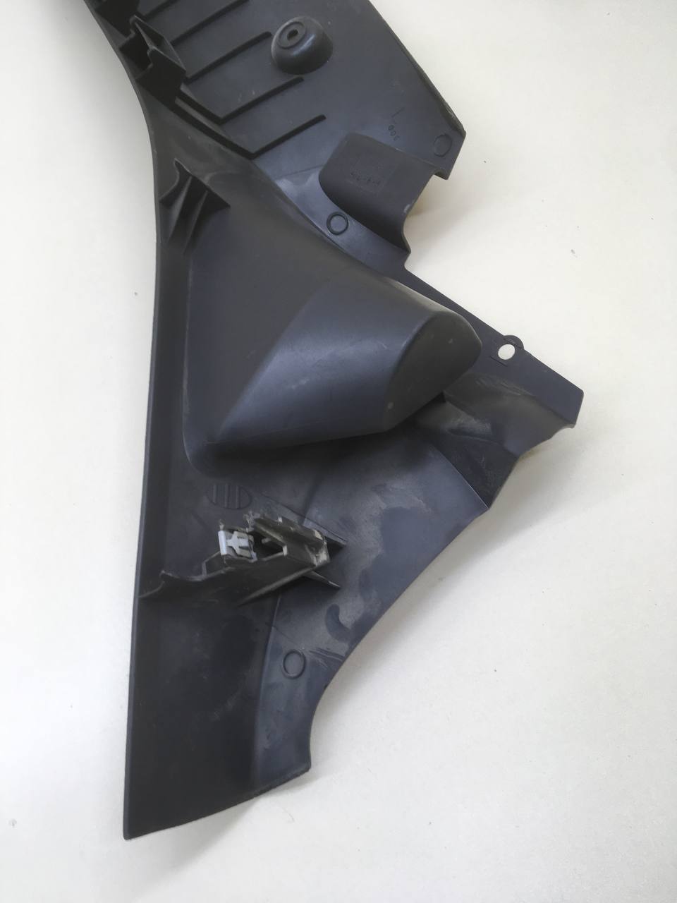 Обшивка стойки Ford Focus 2 (DA) 2005-2008