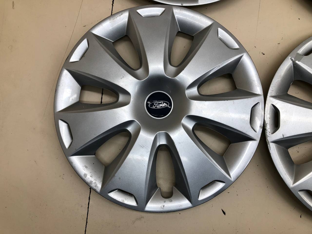 Колпак декоративный Ford Focus 2 (DB) 2008-2011 Колпак декоративный Ford Focus 2 (DB) 2008-2011