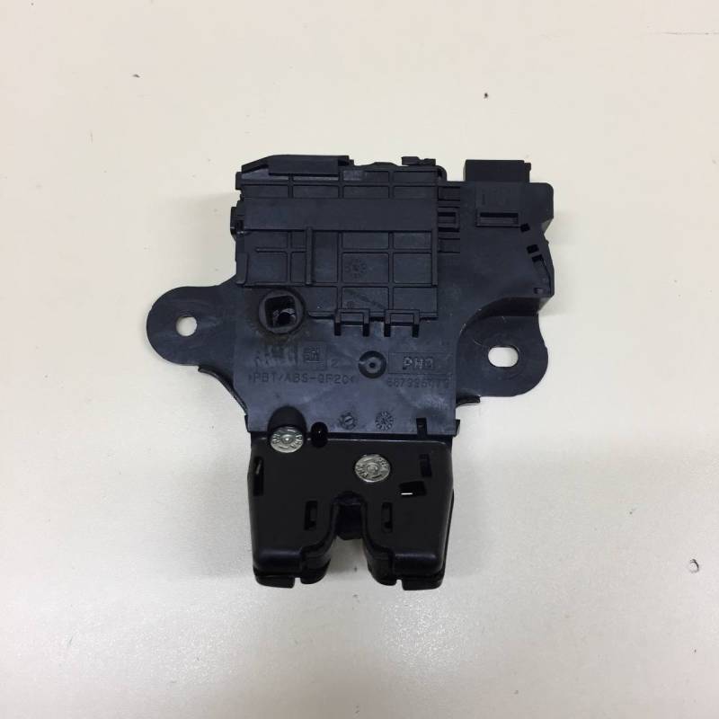Замок багажника Chevrolet Cruze (J300) 2009-2016 Замок багажника Chevrolet Cruze (J300) 2009-2016