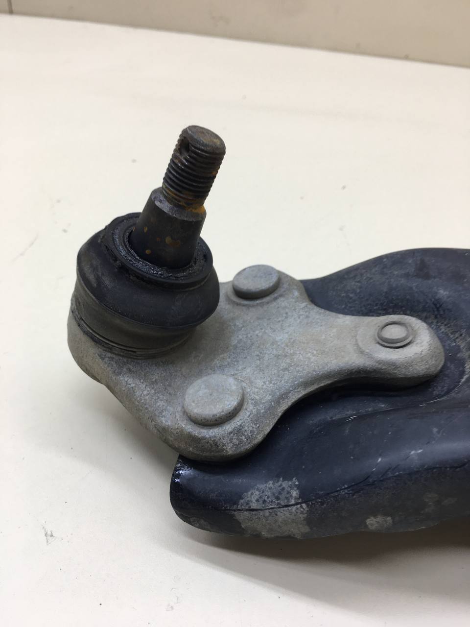 Рычаг передний левый Toyota Rav 4 (XA40) 2013-2019