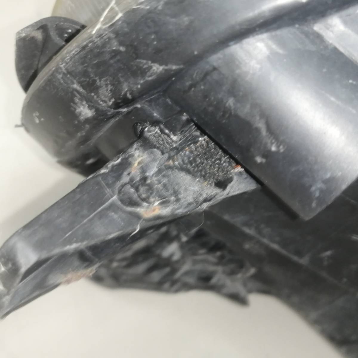 Фара левая Nissan March (K12) 2002-2010 Фара левая Nissan March (K12) 2002-2010