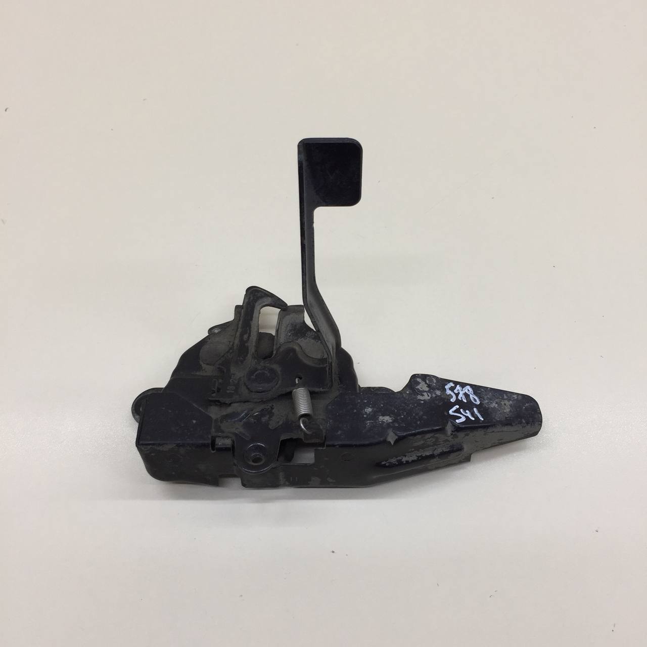 Замок капота Toyota Corolla E180 2013-2019