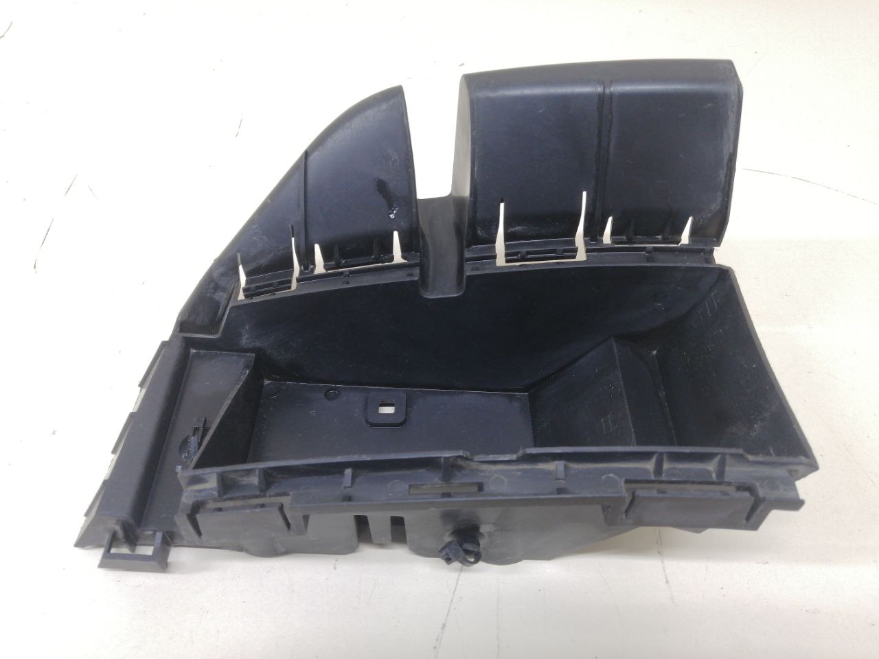 Кронштейн заднего бампера правый Volvo XC90 2002-2015