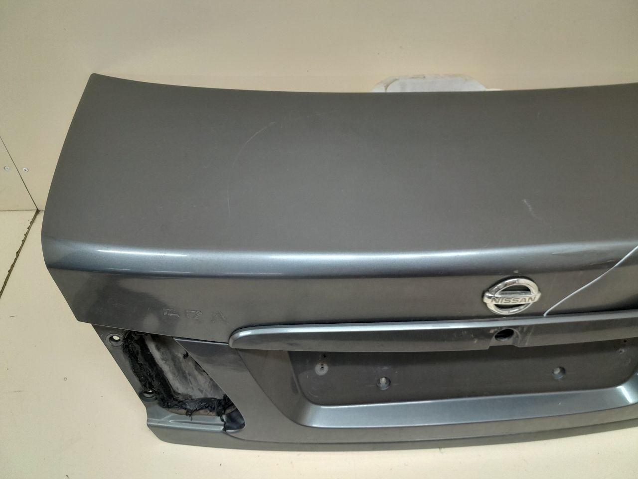 Крышка багажника Nissan Almera (N16) 2000-2006 Крышка багажника Nissan Almera (N16) 2000-2006