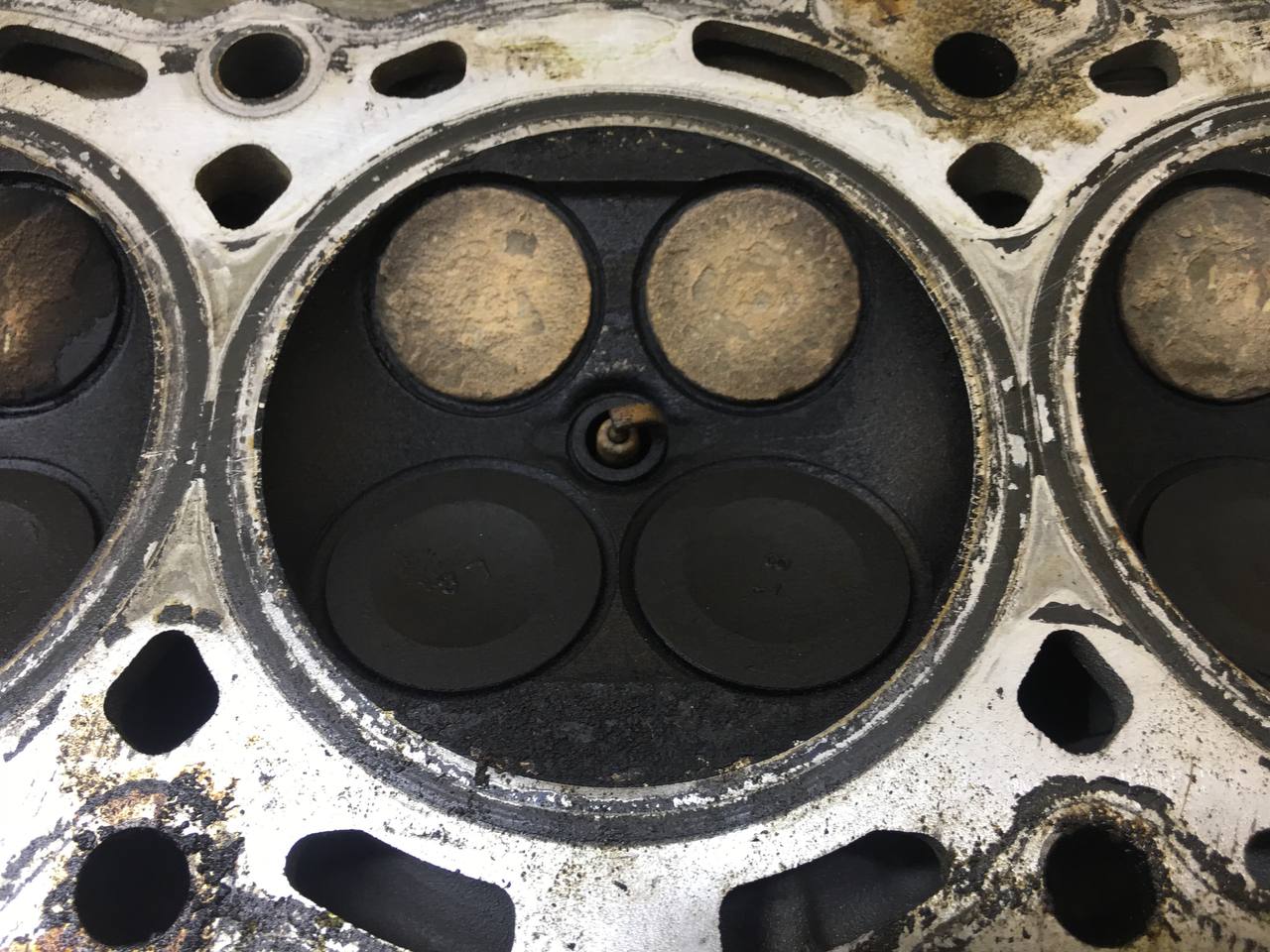 Головка блока цилиндров Mazda Mazda 6 (GH) 2007-2012 Головка блока цилиндров Mazda Mazda 6 (GH) 2007-2012